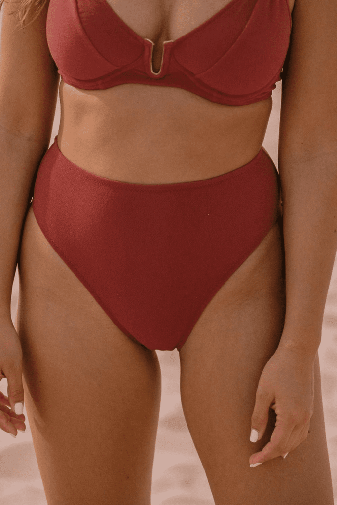 culotte_taille_haute_aime_rouge_grenade.3